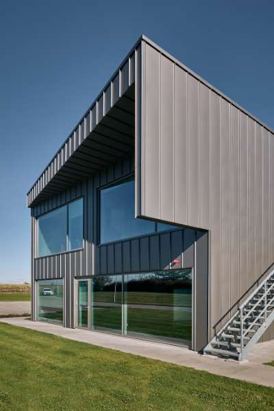 Stahlverkleidetes Schlachthof-Kraftzentrum in Himmerland, Himmerlandskød, Nordre Ringvej 99, 9620 Aalestrup, Dänemark